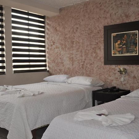 Hotel Catedral Cuenca By Pshotels ภายนอก รูปภาพ