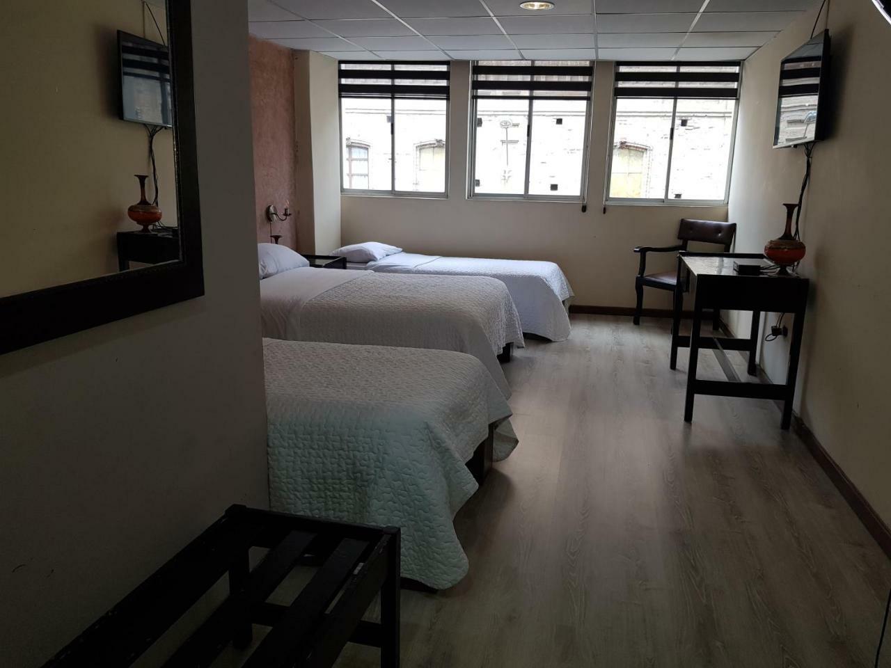 Hotel Catedral Cuenca By Pshotels ภายนอก รูปภาพ