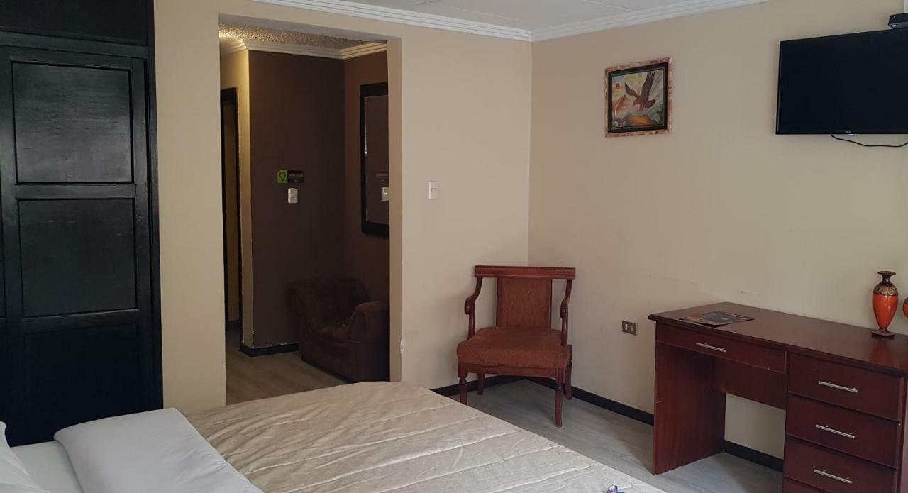 Hotel Catedral Cuenca By Pshotels ภายนอก รูปภาพ