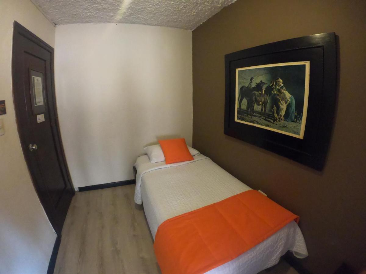 Hotel Catedral Cuenca By Pshotels ภายนอก รูปภาพ