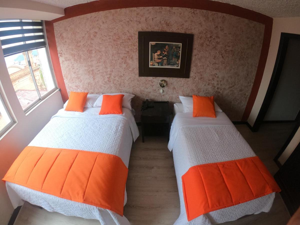 Hotel Catedral Cuenca By Pshotels ภายนอก รูปภาพ